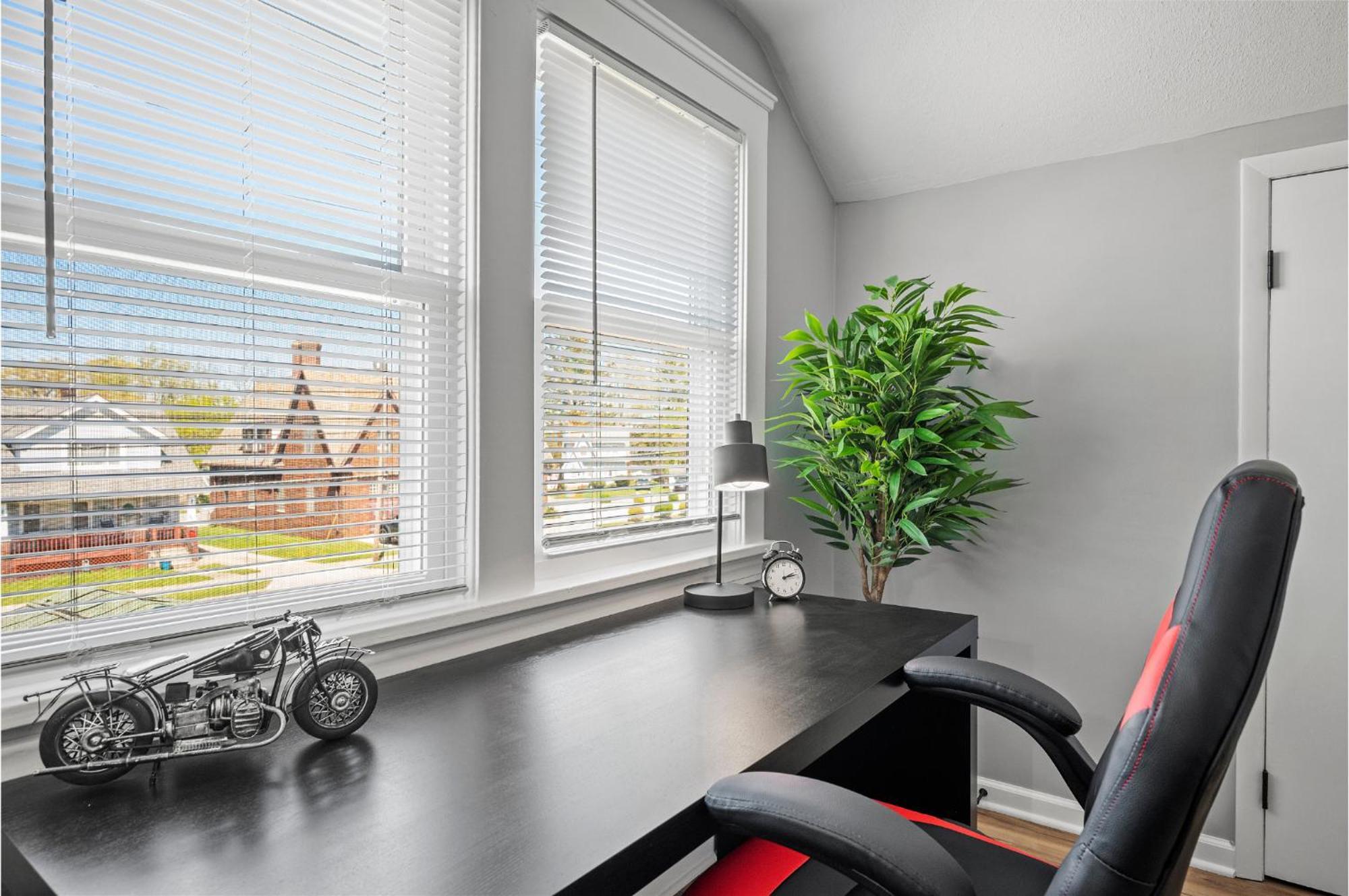Amazing Parma Home King Bed Full Office Room Dış mekan fotoğraf